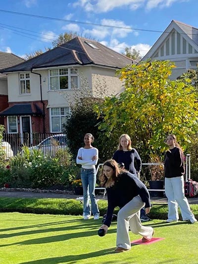 University Students - Richmond Park Bowls Club